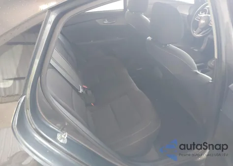 2021 Kia Forte Lxs z USA, uszkodzony, nr VIN 3KPF24AD7ME350378